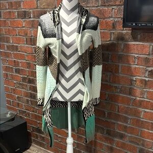 Gimmicks Multicolor Patchwork Women's hooded cardigan. Size Small.